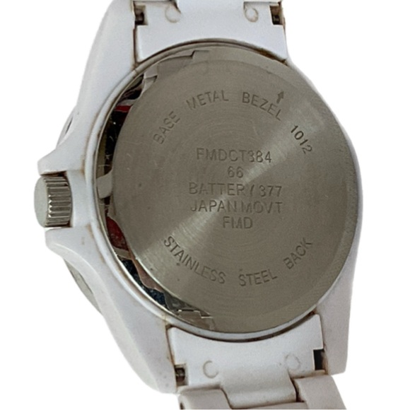 Two Fashion Watches - Sporty Chic - Picture 10 of 12